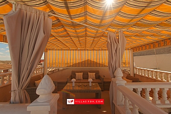 Bigastro detached villa with pool for sale-36