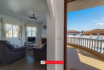 Bigastro detached villa with pool for sale-46