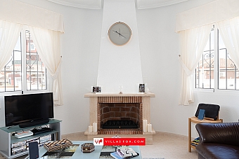 Bigastro detached villa with pool for sale-5