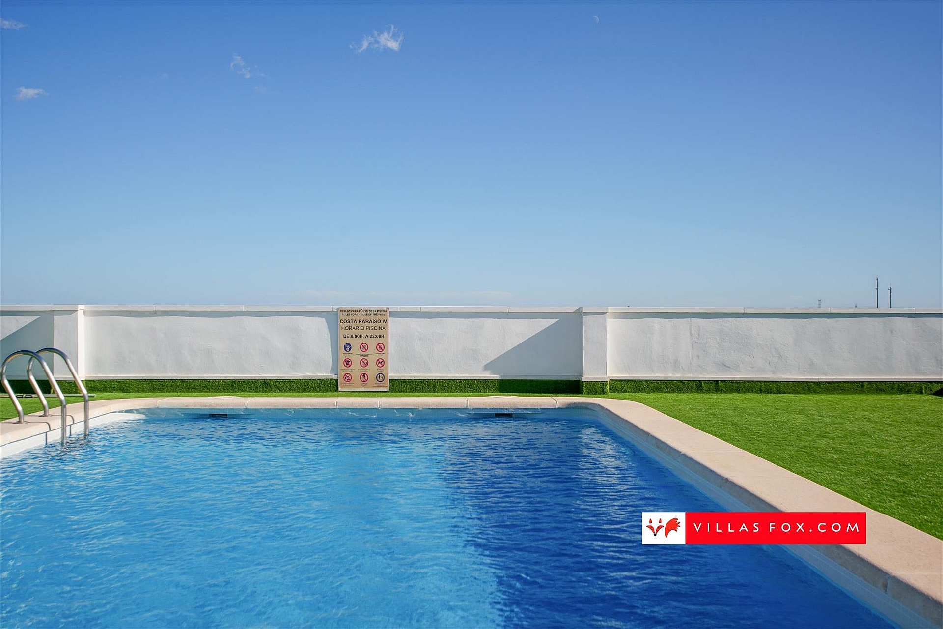 2-bedroom Costa Paraíso IV apartment on top floor with garage space, private solarium, San Miguel de Salinas