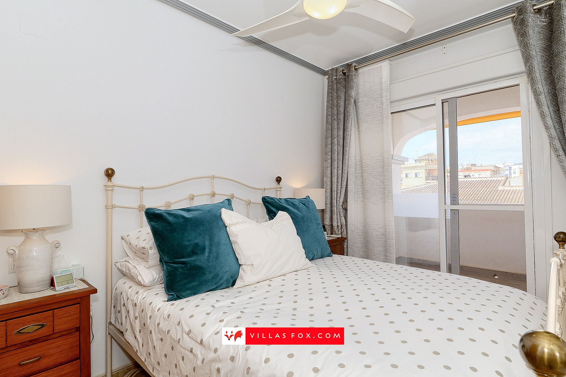 Costa Paraiso IV top-floor apartment with private solarium and garage space for sale, San Miguel de Salinas-24