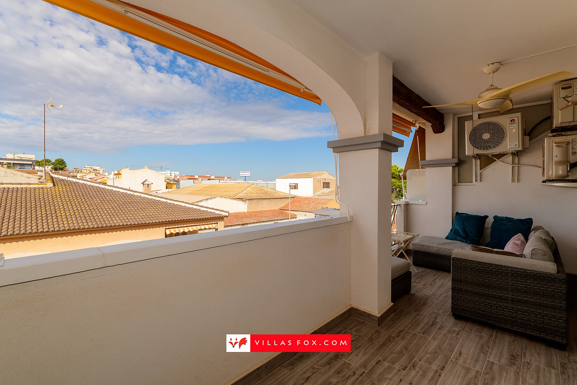 Costa Paraiso IV top-floor apartment with private solarium and garage space for sale, San Miguel de Salinas-31
