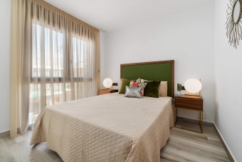 24631, 3 makuuhuoneen, 3 kylpyhuoneen luksushuviloita uima-altaalla, Los Balcones, Torrevieja.