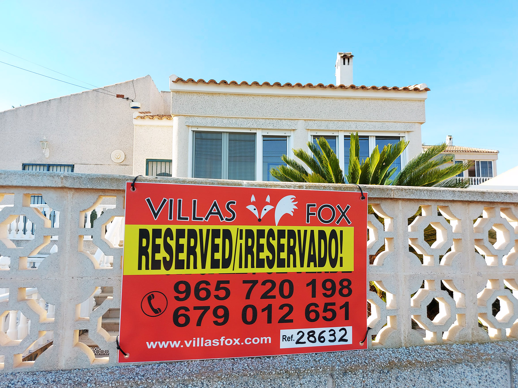 reserved calle leon 41 1800