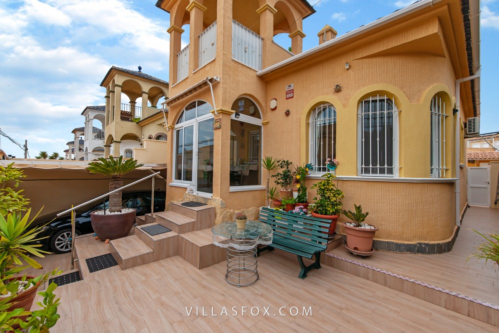 Villa individuelle El Galan avec parking, piscine 5x2m, solarium